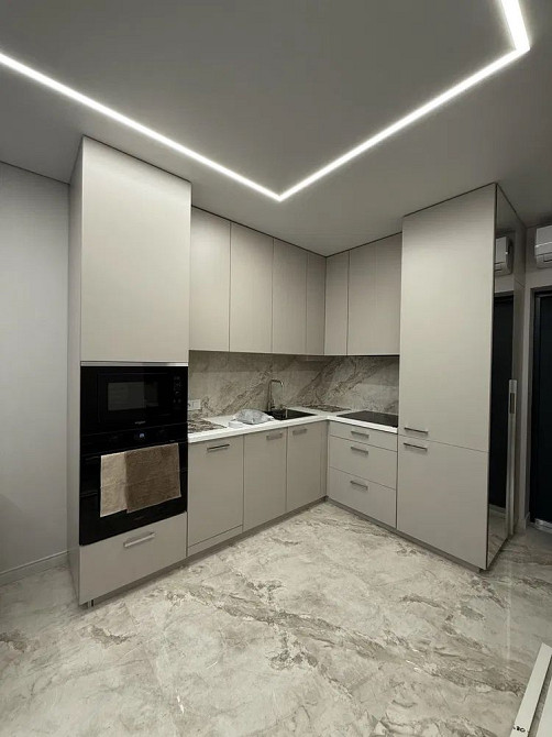 Продаж 1-к квартири з диваном | р-н Боздош | Радіщева | Набережна | Ужгород - зображення 1