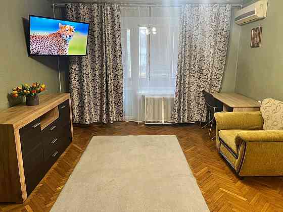 Продаж 1Кімнатної в цегляному будинку 1985 року Олексіївська Киев