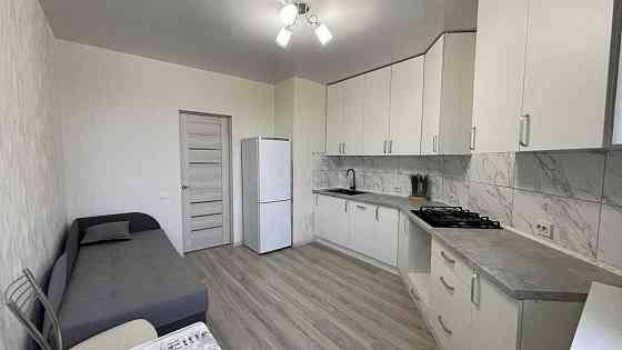 Гарна 1км квартира під інвестицію біля самого озера Івано-Франківськ