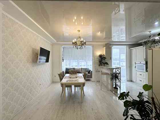 3к квартира з дизайнерським ремонтом у центрі Івано-Франківськ