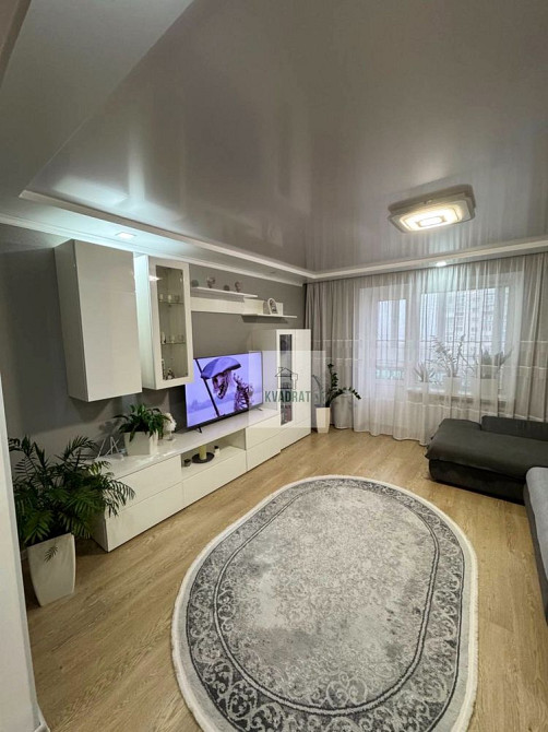 Продам 3-х кімнатну квартиру з чудовим плануванням, р-н 3-ої школи Кам`янець-Подільський - зображення 1