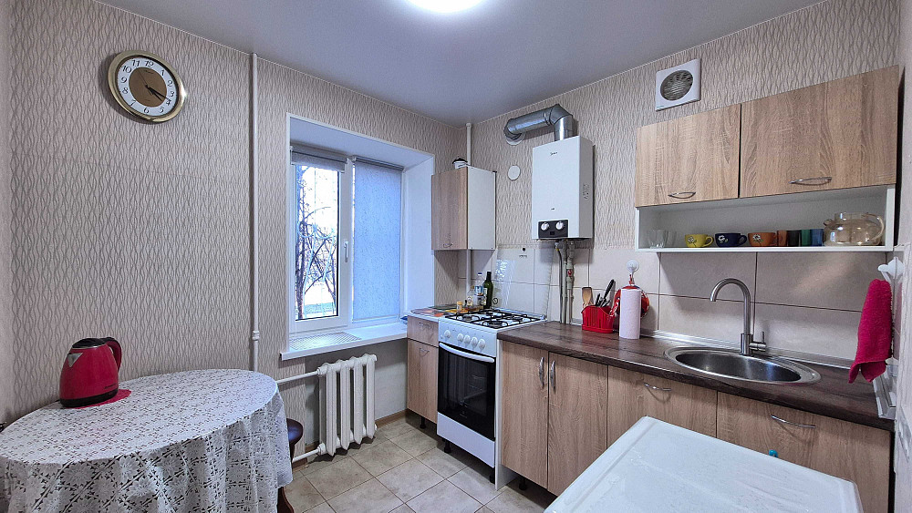 ОРЕНДА* 1-кімнатна квартира по вул.Перемоги, район 5-ї міської лікарні Запорожье - изображение 1