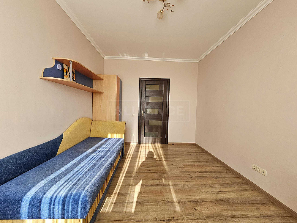 Простора 3 кімнатна квартира 86м2 на зручному 4 поверсі з ремонтом Івано-Франківськ - зображення 7