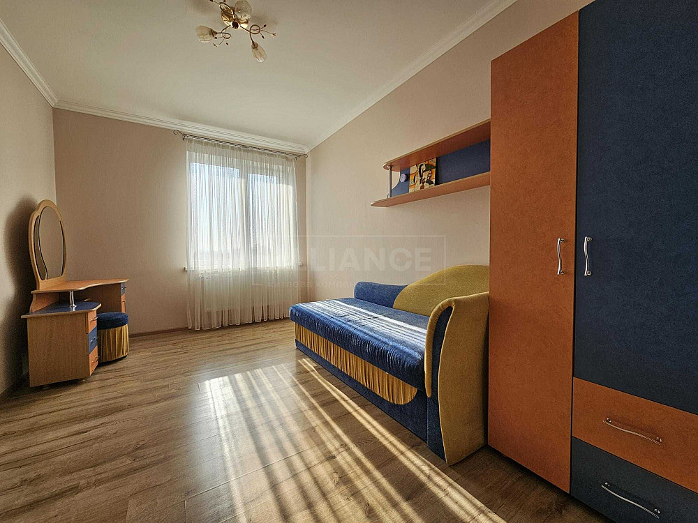 Простора 3 кімнатна квартира 86м2 на зручному 4 поверсі з ремонтом Івано-Франківськ - зображення 8