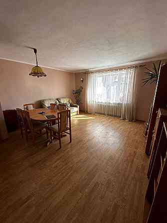 Продається простора 3-кімнатна квартира в центрі міста 
ID: 35932 Хмельницький