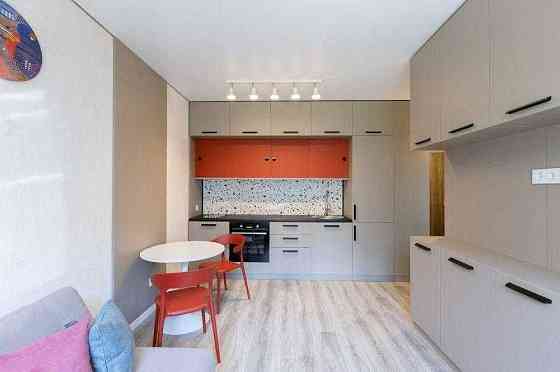 Чудова Квартира в ЖК Республіка з дизайнерським ремонтом метро Теремки Киев