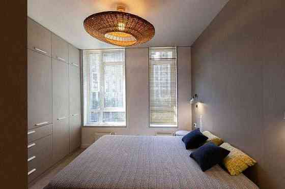 Чудова Квартира в ЖК Республіка з дизайнерським ремонтом метро Теремки Киев