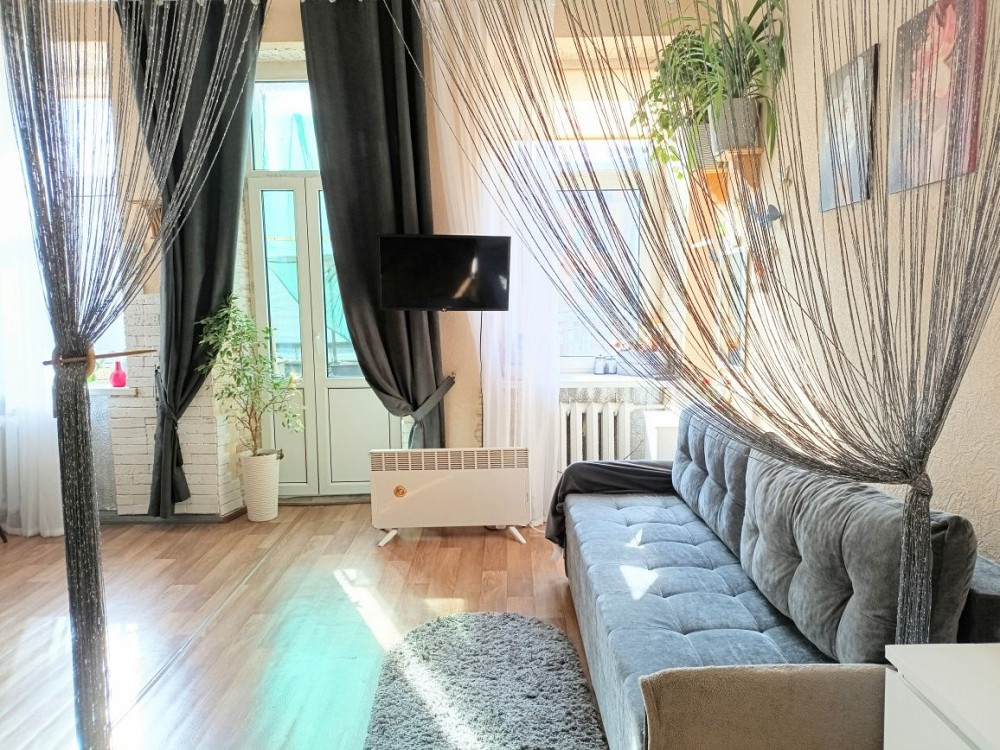 Продаж 1-к квартири 39 кВ.м на Лесі Українки Дніпро - зображення 1