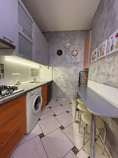 Продаж 1-к в центрі Черновцы - изображение 2