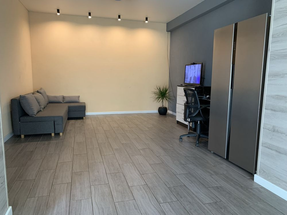 Уютная квартира с собственным участком Новомосковськ - зображення 2