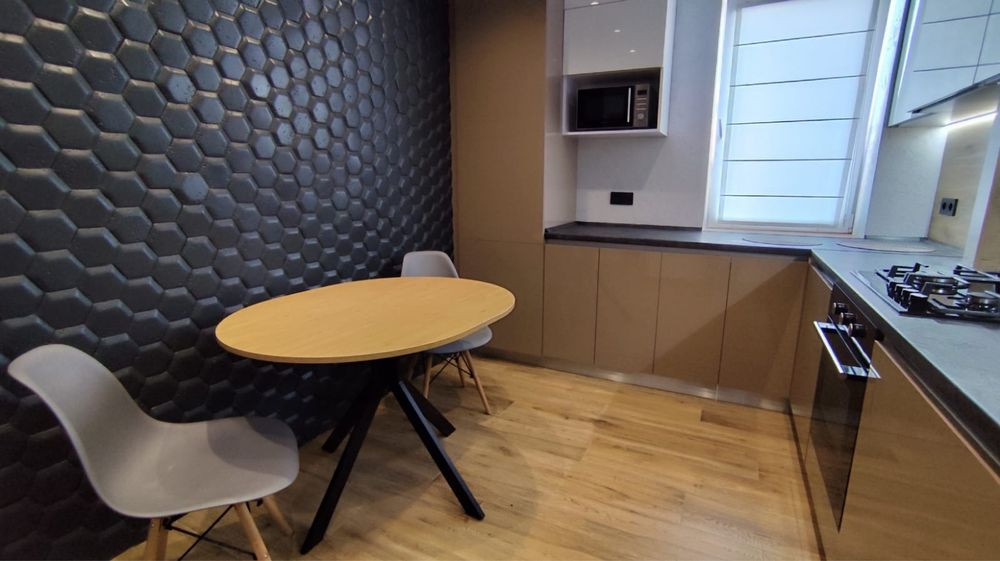 ВЛАСНИК!БЕЗ КОМІСІЇ! Квартира в центрі з дизайнерським ремонтом! Полтава - зображення 6