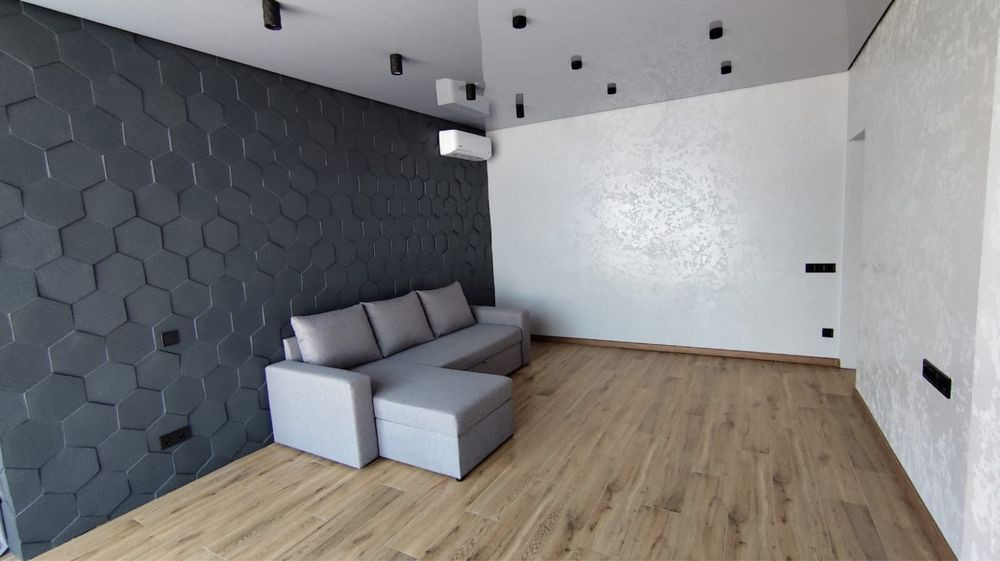 ВЛАСНИК!БЕЗ КОМІСІЇ! Квартира в центрі з дизайнерським ремонтом! Полтава - зображення 2