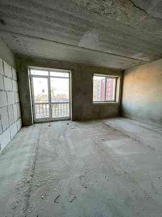 Продаю дворівневу 3к квартиру з власною терасою, балконом та лоджією Ивано-Франковск