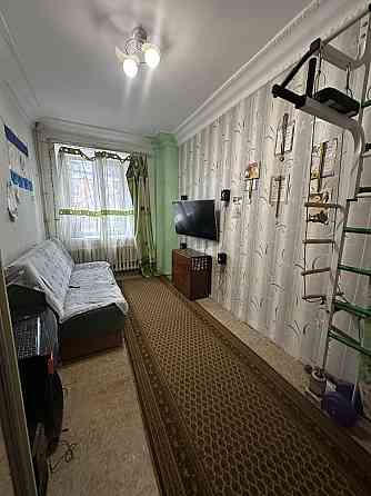 Сталинка!Красная линия!Центр!Ковалевича 3 Кам`янське (Запорізька обл.)