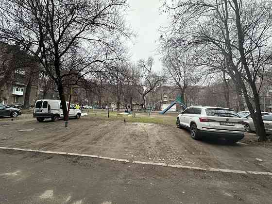 Сталинка!Красная линия!Центр!Ковалевича 3 Кам`янське (Запорізька обл.)