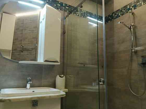 Большая 2к квартира с рем. в центре Днепра,низ пр Поля на  длит аренду Дніпро