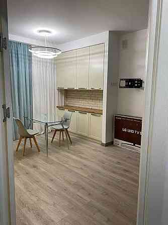 оренда центр 1-кім вул. Кирила і Мефодія Львов