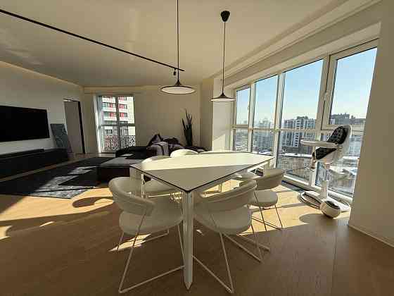 97м2 , 3 кімнати окремих , 2 санвузли ЖК Квартет видова квартира Київ