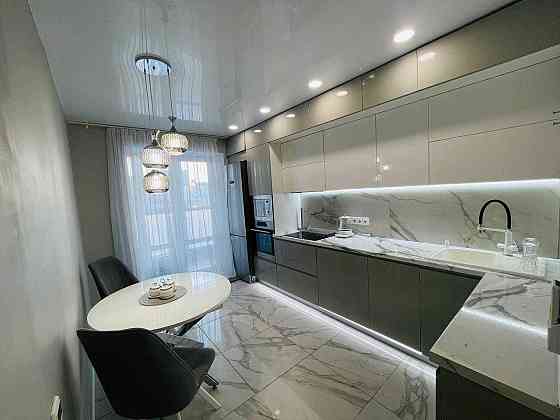 Центр города. Рядом парк. Сдам очень уютную двухкомнатную квартиру. Дніпро