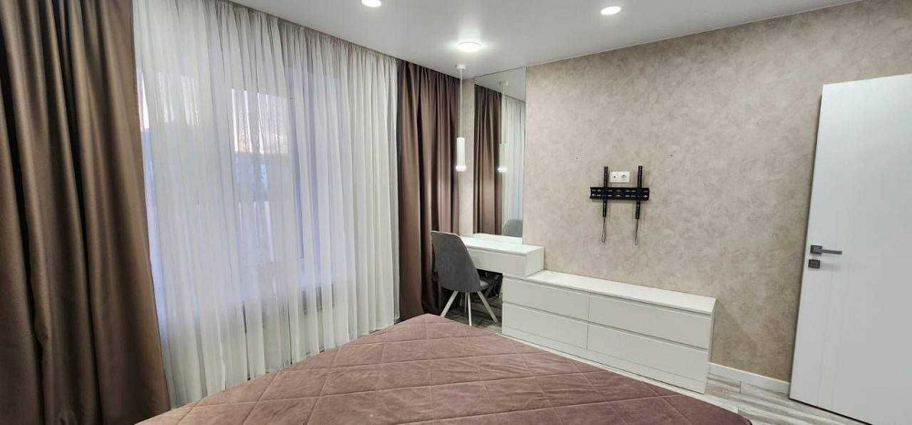 Центр города. Рядом парк. Сдам очень уютную двухкомнатную квартиру. Дніпро - зображення 8