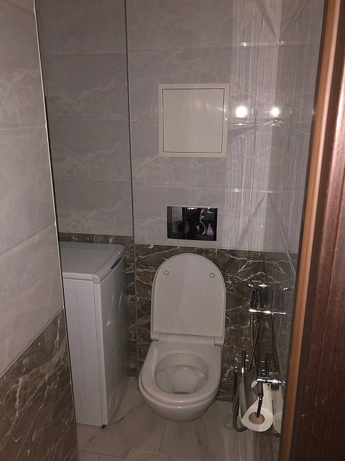 2 кімнатна квартира,Малишка,5 хв метро Київ - зображення 7