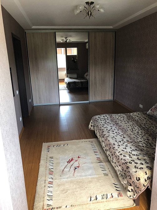 2 кімнатна квартира,Малишка,5 хв метро Київ - зображення 2