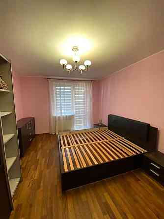 Продаж великоі 2кім квартири Ужгород