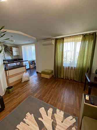 Продаж великоі 2кім квартири Ужгород