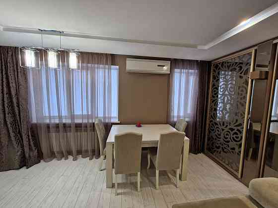 Топ пропозиція! Шикарна 2-х кімнатна квартира. 97-98 квартал. Кривой Рог