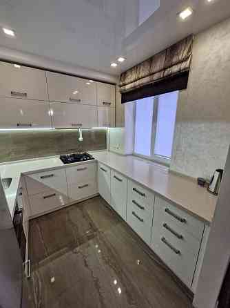 Топ пропозиція! Шикарна 2-х кімнатна квартира. 97-98 квартал. Кривой Рог