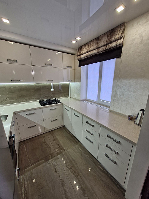 Топ пропозиція! Шикарна 2-х кімнатна квартира. 97-98 квартал. Кривой Рог - изображение 1