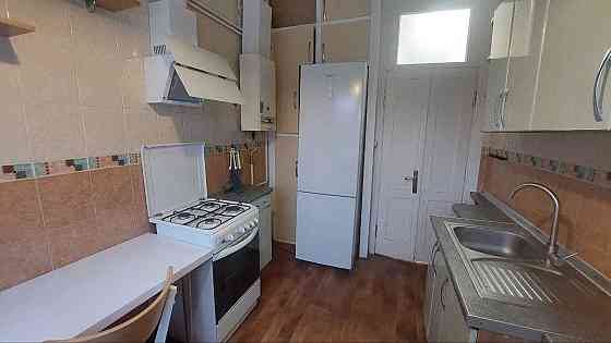 Центр Сталинка 70м2 Этаж 3/5 Газовая Колонка! м.Научная Харьков