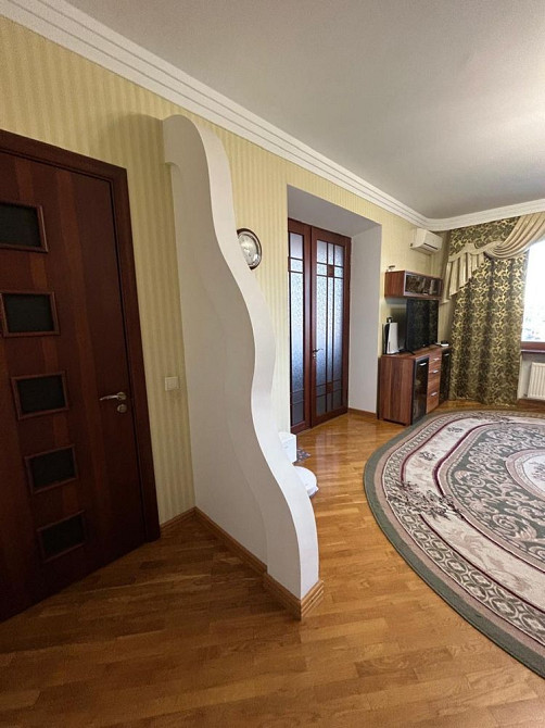 Продається простора квартира в самому центрі міста. Житомир - изображение 2