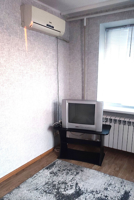 Затишна 1-кімнатна квартира зі свіжим ремонтом  р-н  Олімпу Кривий Ріг - зображення 4