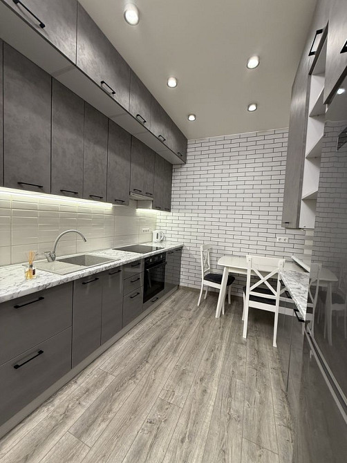 Оренда 1-к в центрі міста Чернівці - зображення 6