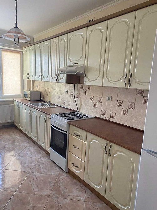 Здам в оренду 1 кімнатну квартиру на Щасливому. Ровно - изображение 1