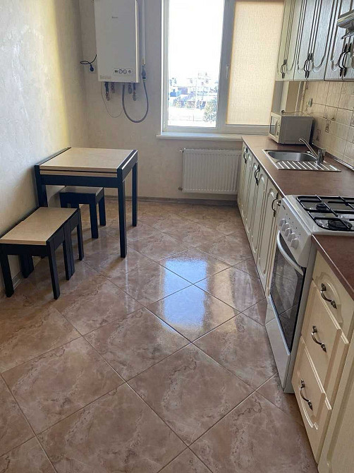 Здам в оренду 1 кімнатну квартиру на Щасливому. Ровно - изображение 2