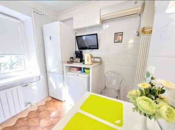 Найкраща Простора Квартира з ремонтом Русанівка Лівобережна Галактика Киев