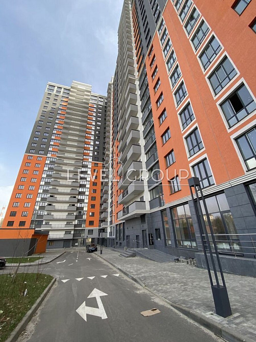 Продаж 2к  вул.Загорівська,25 ЖК Баговутівський Шевченківський р-н Киев - изображение 1