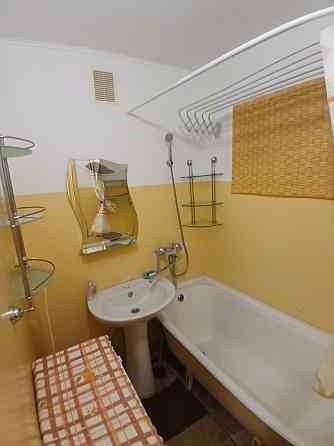 Оренда 2к, р-н Шкільний,  газове опалення,  меблі, техніка Кропивницкий