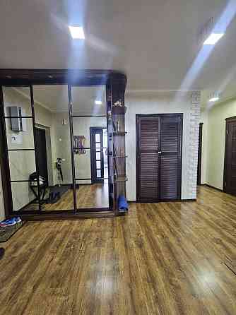 Здається 2к Дарницький р-н,Харківське шоссе 17А Київ