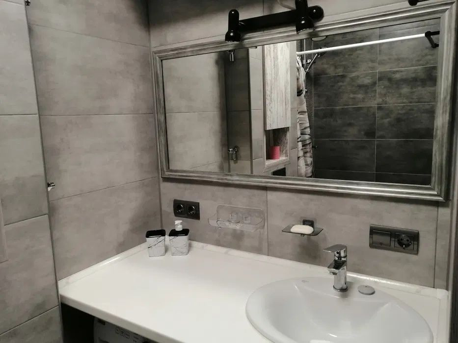 Сдам 2 к кв ЖК Лузановский парк Можно песик Свет всегда Поселок 00988 Одесса - изображение 4