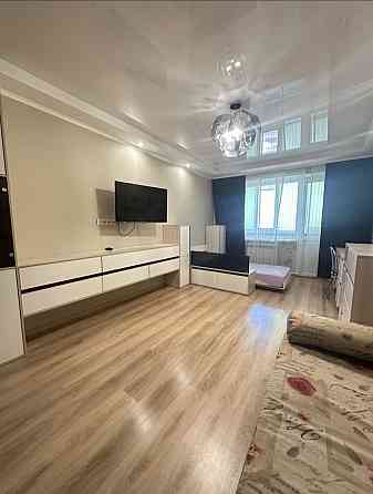 Аренда крупногабаритной 1 кв.,5мкр.,9000 грн. Кам`янське (Запорізька обл.)