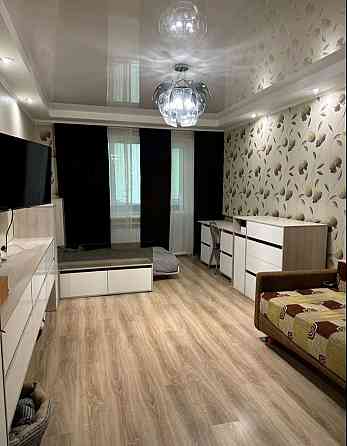 Аренда крупногабаритной 1 кв.,5мкр.,9000 грн. Кам`янське (Запорізька обл.)