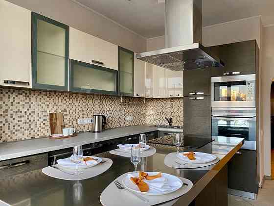 3к Квартира в довгострокову оренду з паркінгом, ЖК Пори року Київ