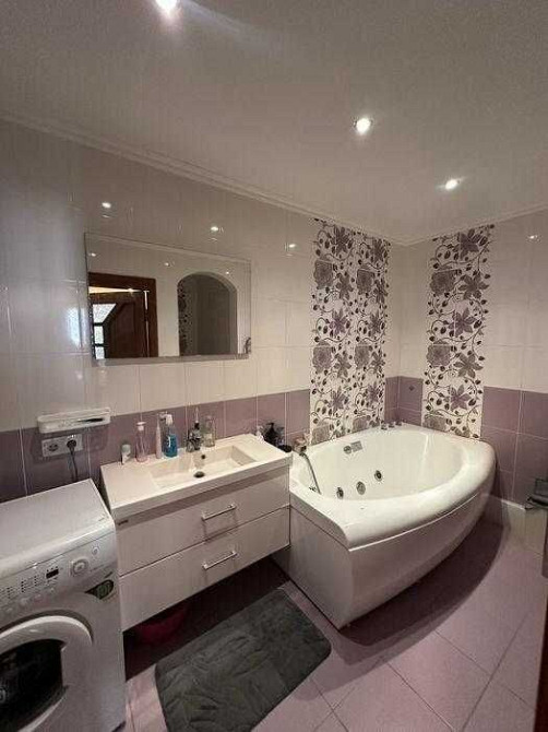 Терміново! Чудова 2 К Квартира з ремонтом Лариси Руденко метро Позняки Київ - зображення 5