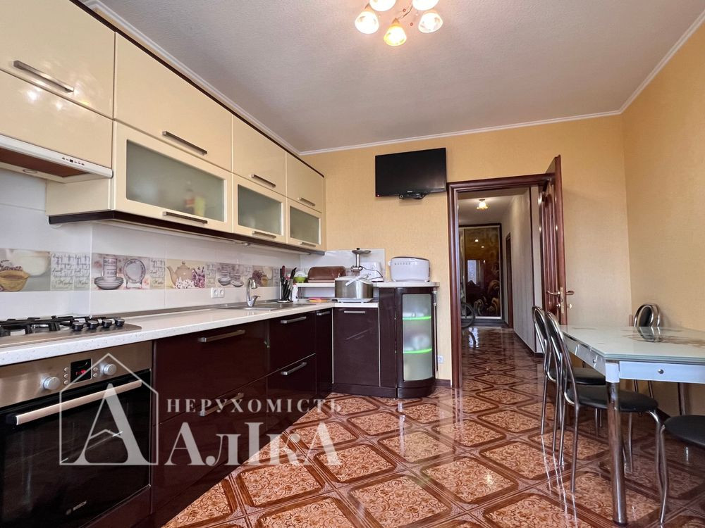 Продам 2-кімнатну квартиру з меблями та технікою в ЖК Нова Будова 1 Кам`янець-Подільський - зображення 1