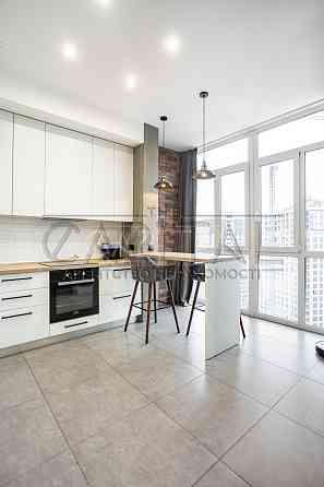 Продаж квартири,Урлівська, 23Б ,вид на Дніпро,сучасний ремонт,славутич Киев