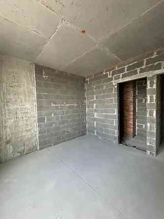 Варшавський 3 продам готова простора квартира 85м переуступка 7 поверх Киев