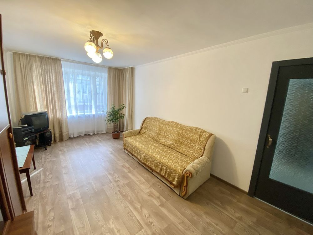 Продається 2 к. квартира. Вул. Грушевського. Центр. Надвірна. Ремонт. Надвірна - зображення 2